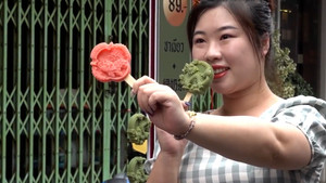 Độc đáo que kem hình rồng và sư tử ở Thái Lan