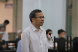 Lái xe Mercedes tông chết người khai 'nghĩ va chạm nhẹ nên không dừng lại'