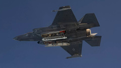 Một nửa phi đội F-35 của Mỹ không thể bay