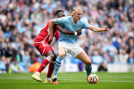 Trực tiếp bóng đá Man City 2-0 Nottingham Forest: Rodri nhận thẻ đỏ