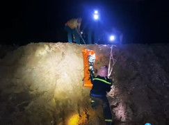 Bình Định: Bị ong đuổi đốt, người phụ nữ ngã chết trên vách núi Bà Hỏa