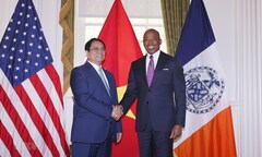 Thủ tướng Phạm Minh Chính gặp Thị trưởng thành phố New York
