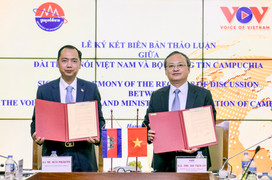 Hình ảnh Bộ trưởng Bộ Thông tin Campuchia thăm Đài VOV và Đài TH Kỹ thuật số VTC