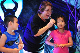 NSƯT Minh Vượng 'trẩy hội trăng rằm' cùng 5.000 em nhỏ