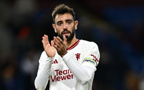Bruno Fernandes ghi bàn, Man Utd chật vật thắng đội cuối bảng