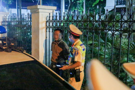 Tài xế không chịu đo nồng độ cồn vì được bạn khuyên 'Đừng thổi, không xin được'