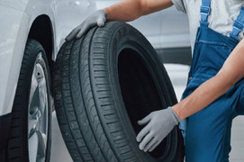 Có nên tráng keo lốp ô tô?