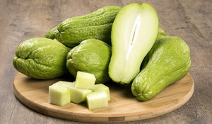 6 lợi ích bất ngờ của quả su su