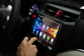 Màn hình cảm ứng có gây xao nhãng khi lái xe?