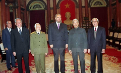 Mối quan hệ đặc biệt và 3 chuyến thăm Việt Nam của Lãnh tụ Cuba Fidel Castro
