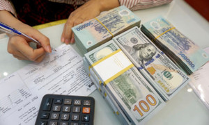 Giá USD tăng mạnh, vượt 24.600 đồng/USD