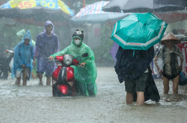 Mưa lớn từ Bắc vào Nam, đề phòng lũ quét và sạt lở tại 9 tỉnh