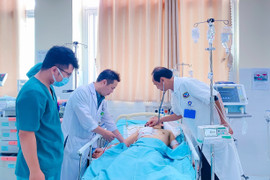 Cứu sống nam thanh niên bị dao đâm thấu ngực