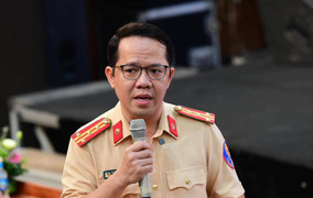 Đấu giá biển số đẹp: 7 người nộp hơn 10 tỷ đồng