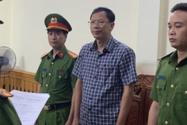 Bắt giam Hiệu trưởng và kế toán Trường cao đẳng Công nghiệp Thanh Hóa