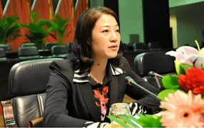 Nữ tham quan xem nhẹ 'phong bì', chỉ nhăm nhe hoa hồng dự án lớn