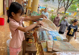 Bộ trưởng GD&ĐT gửi thư thăm hỏi giáo viên, học sinh vùng mưa lũ