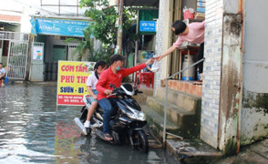 Thời tiết ngày 1/10: Nam Bộ mưa rào, đề phòng triều cường gây ngập úng