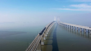 Đường sắt vượt biển nhanh nhất Trung Quốc tốc độ 350 km/h