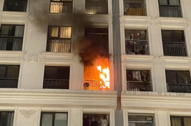 Cháy căn hộ chung cư ở Hà Nội vì chủ nhà nướng cá