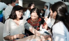 Värna tổ chức tư vấn sức khỏe và dinh dưỡng cho 1.000 người cao tuổi