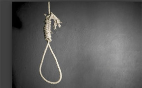 Thái Bình: Vợ phát hiện chồng và con gái 3 tháng tuổi chết trong tư thế treo cổ