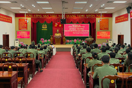 Khen thưởng lực lượng công an bắt giữ nghi can bắt cóc trẻ em