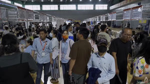 Những thạc sĩ Trung Quốc không tìm được việc, sống nhờ vào phiếu giảm giá