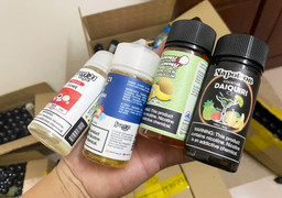 Phát hiện kho tinh dầu, thuốc lá điện tử hơn 70 tỷ đồng không rõ nguồn gốc