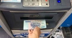 Tiền rút ở ATM bị rách có đổi được?
