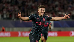 Kết quả Cúp C1: Man City thắng vất vả, Newcastle vùi dập PSG