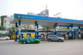 Tiếp tục sử dụng quỹ bình ổn giá xăng dầu trong năm 2024