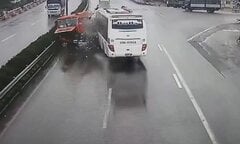 Đi sai làn do tránh chướng ngại vật có bị phạt? 