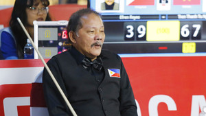 Huyền thoại Efren Reyes thi đấu biểu diễn tại Hà Nội