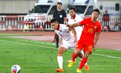 Trung Quốc 2-0 Việt Nam: Tiến Linh nhận thẻ đỏ