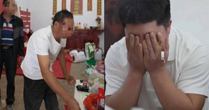 Chú rể ôm mặt khóc khi bố vợ trả lại sính lễ hơn 330 triệu đồng sau lễ đính hôn