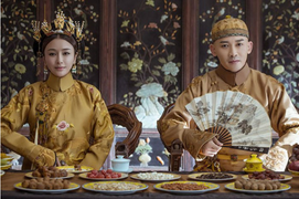 Mỗi bữa ăn của hoàng đế có hơn 100 món, đồ ăn thừa sẽ xử lý thế nào?