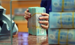 4 'ông lớn' ngân hàng đồng loạt hạ lãi suất huy động xuống thấp nhất lịch sử