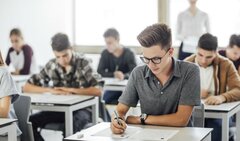 Hàng loạt quốc gia miễn phí giáo dục phổ thông