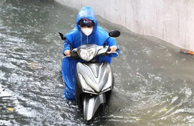 Miền Trung mưa trắng trời, nguy cơ cao lũ quét và sạt lở đất ở 6 tỉnh thành