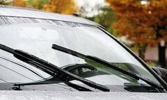 Nước rửa kính ô tô có độc hại?