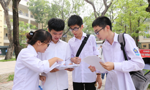 Nên chọn học ngành Ngôn ngữ Anh hay Sư phạm Anh?