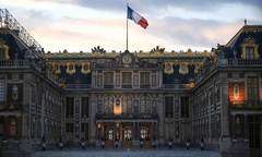 Pháp sơ tán du khách tại Cung điện Versailles vì tin nhắn dọa đánh bom