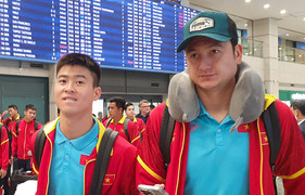 Đội tuyển Việt Nam chật vật di chuyển tới Hàn Quốc