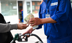 Bộ Tài chính đề xuất giảm thuế bảo vệ môi trường với xăng dầu hết năm 2024