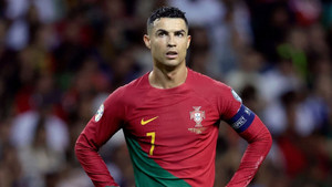 Vì sao Ronaldo không được đề cử Quả bóng vàng 2023?