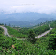 Cung đường đèo phủ biển mây cực đỉnh nằm giữa Quảng Ngãi - Kon Tum