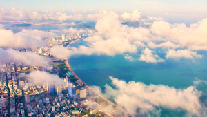 Bay trên những tầng mây, ngắm Quy Nhơn đẹp 'quên lối về'