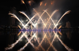 Quảng Ninh bắn pháo hoa trên biển kỷ niệm 60 năm thành lập tỉnh