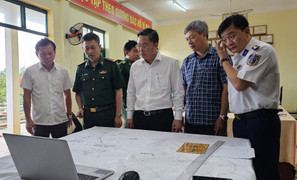 2 tàu câu mực bị chìm ngoài khơi, 15 ngư dân mất tích: Cứu thêm 2 thuyền viên